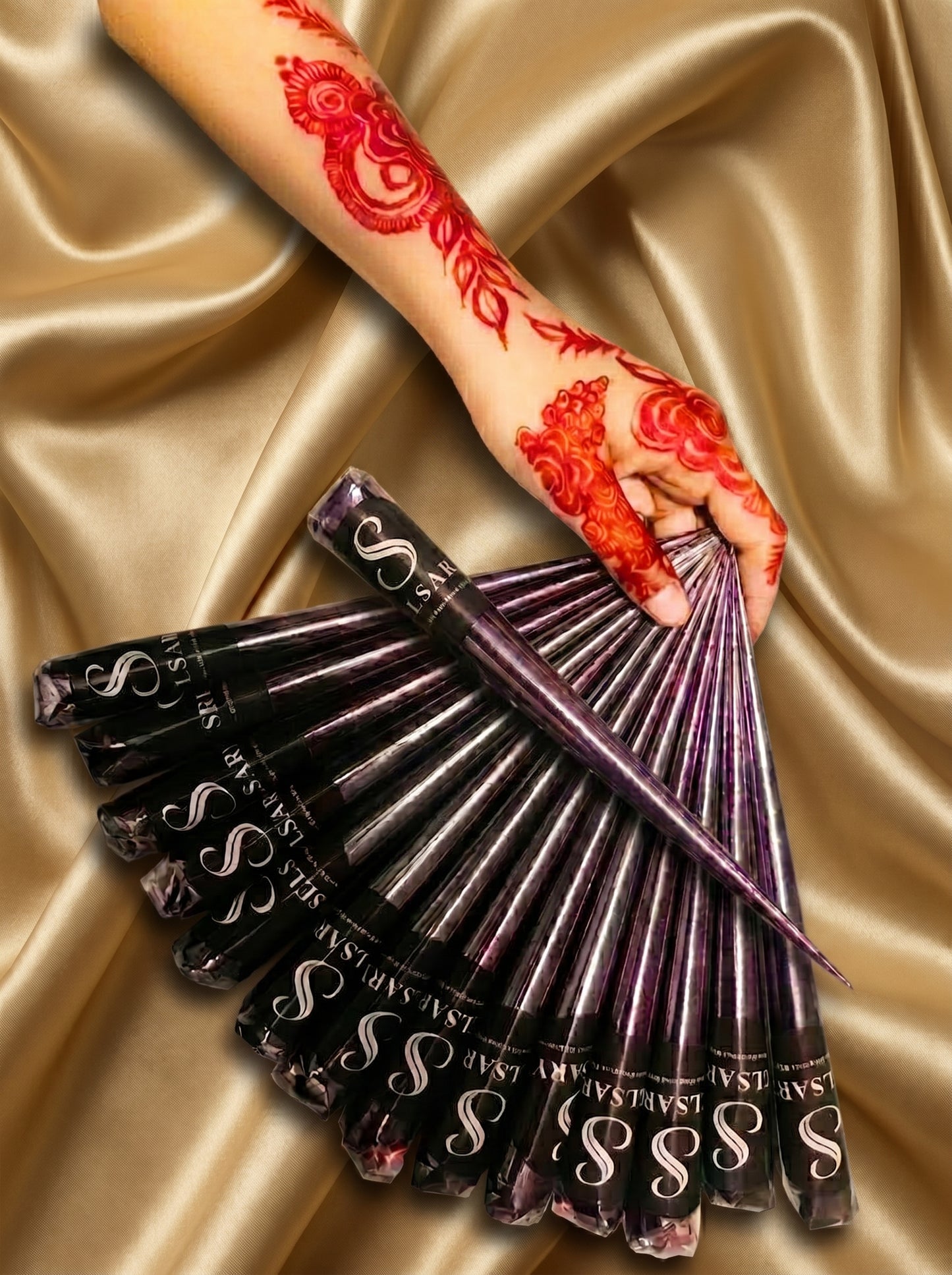 Family Offer ā Pack of 15 Mehndi Cones